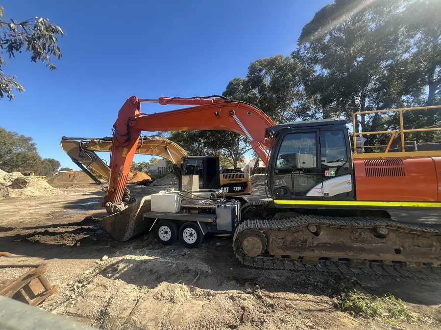 Two tracked excavators working a Perth site cut - wet hire with experienced operator